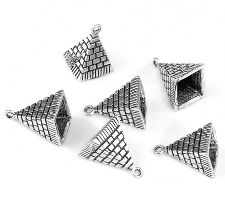 Металева прикраса/ підвіска "Піраміда", 20x13мм, античне срібло, 1 шт.