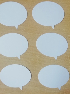 Вирубка з білого картону - Набір овальних хмаринок, 6 штук, 5,2*4, 4cм