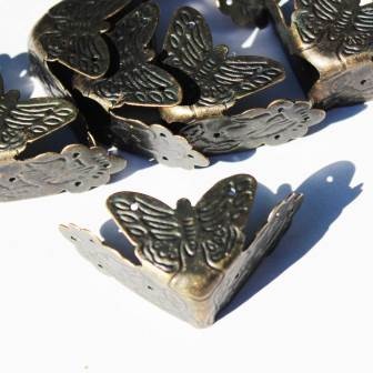 Уголки с бабочками, 40х18мм, 4 детали