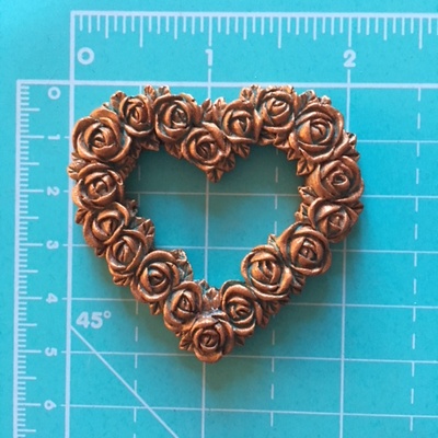 Гіпсове серце з квіточок під бронзу від E.В.A., 5,7x5см 1 шт.