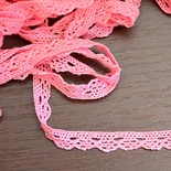 Мереживо бавовняне, в’язане, колір рожевий, ширина 1.2см, довжина 90 см