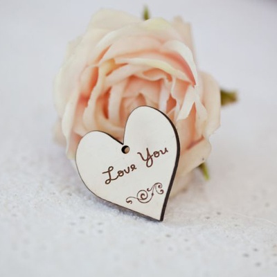 Сердечко деревʼяне: Love You, 3x3,3см