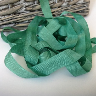 Лента Seam Binding Grass Green, ширина 14мм, длина 90см