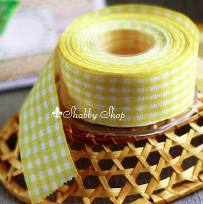 Стрічка May Arts у біло - жовту клітинку, ширина 38 мм, 90 см