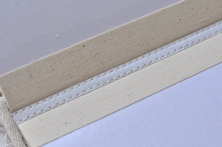 Альбом от Светланы Ковтун в классическом переплете с тканевым покрытием, лен песочный, 30х30 см, 5 разворотов, расст. 7 мм