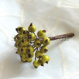 Ягоди круглі, колір зелений, пучок з 32 штук