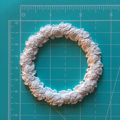 Гипсовое украшение от Е.В.A - "Венок" белый,  7см