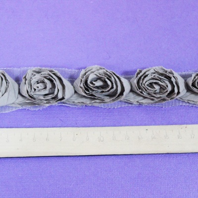 Стрічка з Трояндочками, колір: сірки-коричне, ширина 3,5-5,5см, 30 см