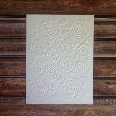 Картон с тиснением - Розы, 14,6 х 10,8 см, цвет белый с оттенком слоновой кости, 5 штук