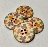 Дерев’яний ґудзик з чотирьопелюстковими квіточками, діаметр 30 мм, 1 шт.