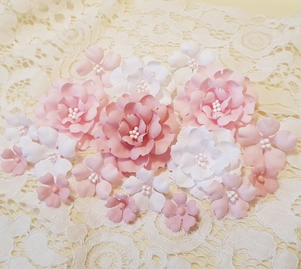 Набір квітів з тканини, рожево-білий, 18 шт., 1,5 см - 4,5 см