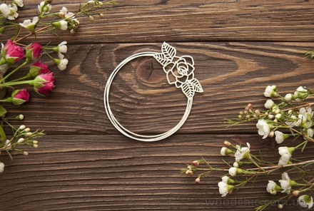 Чипборд від WOODchic - "Рамка з трояндою", 9 x8.5см