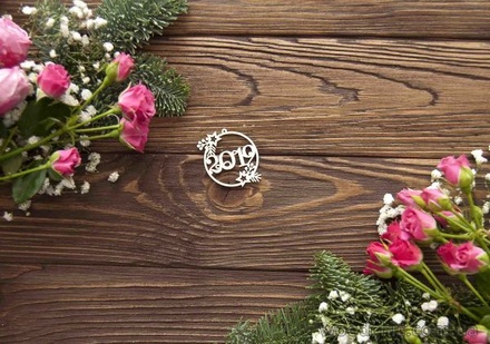 Чипборд від WOODchic - Новорічна кулька 2019 з зірками, 4.5x4.5см