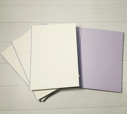 Блок для блокнота А5. Колір: бузковий, 80 аркушів, 90 г/м²