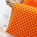 Цветной хлопок оранжевый в фиолетовый горошек, размер:45х55см