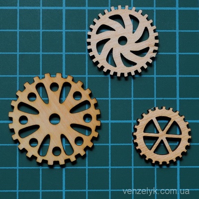 Деревʼяна прикраса від Вензелик - Набір шестерень, розмір: 61*70 мм