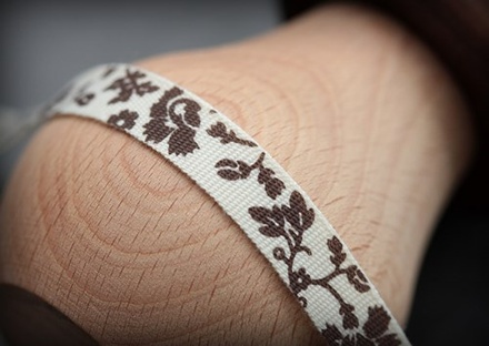 Лента с коричневым принтом от Scrapberry's - БЕЖЕВАЯ,  1см, 2м