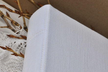 Альбом от Светланы Ковтун в классическом переплете с тканевым покрытием, лен комбинир. гориз. пес.-серый и белый, 30х30 см, 5 разворотов, расст. 7 мм