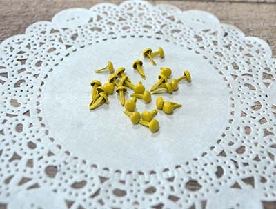 Набор брадсов от ScrapBerry's, 8х4,5 мм, 20 шт, желтые