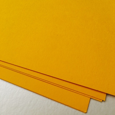 Дизайнерський гладкий картон Malmero mangue, 30x30 см, жовтогарячий, 250 г/м², 1 шт.