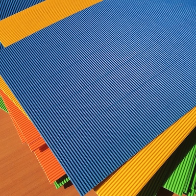 Картон гофрированный мелкий,  плотность 300г, размер 20х30см, цвет темно-синий