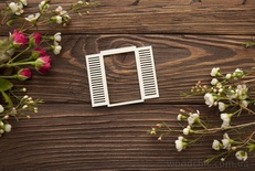 Чипборд від WOODchic - "Вікно зі ставнями 2", 8x6.7 см