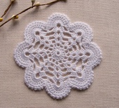 Уютный декор от LESHCHENKO-Вязаный круглый  ажурный мотив "Snowy" , 9,5см,  1шт