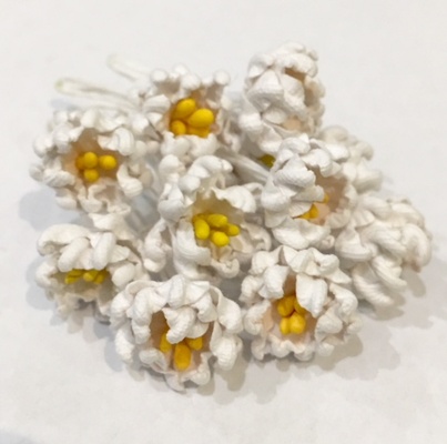 Фантазійна квітка, білий колір, 1 шт., діаметр 15 - 17 мм