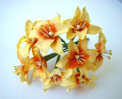 Лилия, диаметр 3 см, цвет желтый, 10 шт.