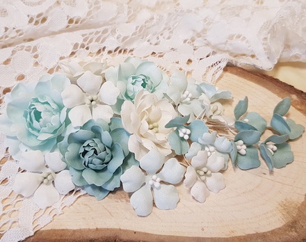 Набір квітів з тканини, м'ятно-молочний, 2,5 см - 5 см, (18 шт.)