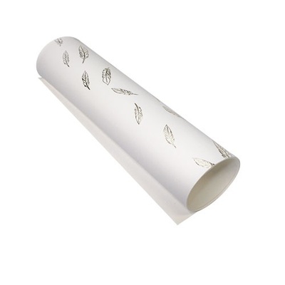 Відріз екошкіри з тисненням золотою фольгою Golden Feather Feather White, розмір 500мм х 250мм, ТМ Фабрика Декору