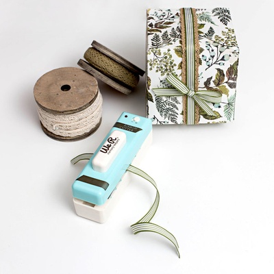 Инструмент для резки лент Ribbon Cutter от We R Memory Keepers