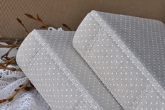 Альбом от Светланы Ковтун в классическом переплете с тканевым покрытием, лен горошек, 15х15 см, 5 разворотов, расст. 7 мм