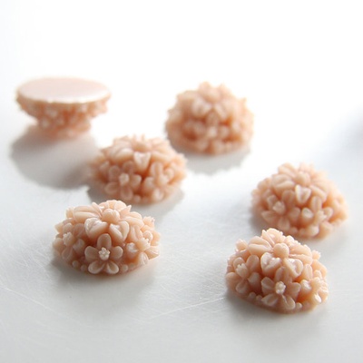 Кабашон "Квітка", колір персиковий, розмір 14 мм, 1 шт.