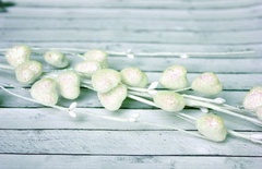 Веточка c сердечками в сахарной обсыпке с глиттером, 38 см