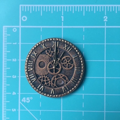 Гипсовое украшение  от Е.В.A - Часики (под античное золото), диаметр 3.5 см