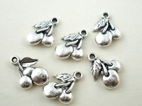 Металева прикраса "Вишеньки", срібло, розмір 14x18 мм, 1 шт.