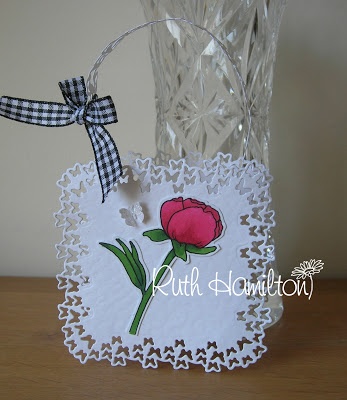 ЦІНУ ЗНИЖЕНО! Ніж для вирубки Tonic studiOs-Butterfly Square Die