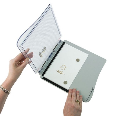 Платформа для штампінгу Tonic Studios - Tim Holtz - Stamp Platform, 20х20 см