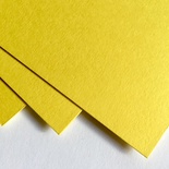 Двухсторонний лист картона, размер: 20х30 см, цвет: желтый лимонный, плотность 300 г, 1 шт.