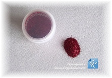 Сухий глітер червоний з мерехтінням, обʼєм баночки 20 мл, вага 8,5 г