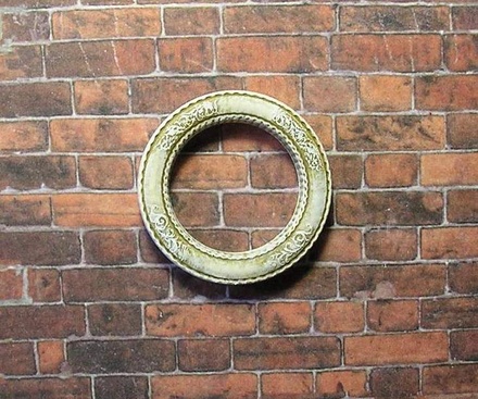 Гіпсова прикраса від E.В.A. - Кругла рамка, патенована, з орнаментом, діаметром - 3 см