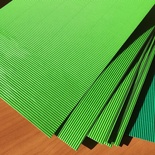 Картон гофрований дрібний, щільність 300г, розмір 20х30см, колір світло-зелений