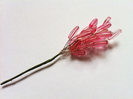 Гілочка з рожевими намистинами, 12см