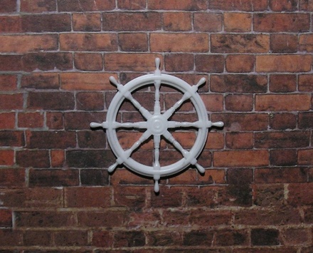 Пластикова прикраса "Штурвал" від E.В.A., 4x4см