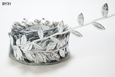 Стрічка Leaves, колір SILVER, 90cм (довжина листочка 12 мм)
