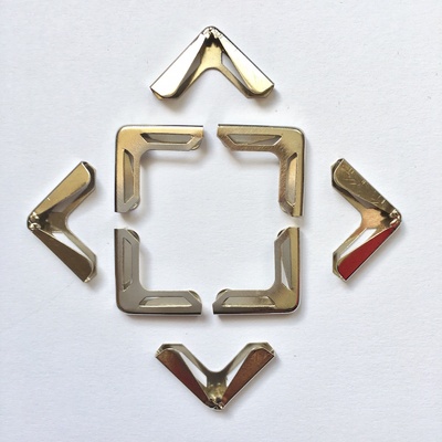 Набор металлических уголков, цвет серебро, 16х16х3мм, 4 шт.