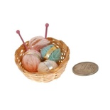 Корзинка для рукоделия с мотками и спицами от Art of Mini