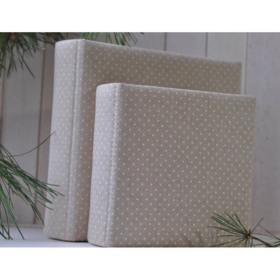 Альбом от Светланы Ковтун в классическом переплете с тканевым покрытием, лен горошек, 30х30 см, 5 разворотов, расст. 7 мм