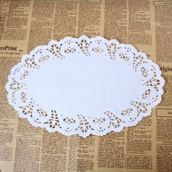 Салфетка бумажная овальная с ажурным узором, 32смх21см, 10шт.